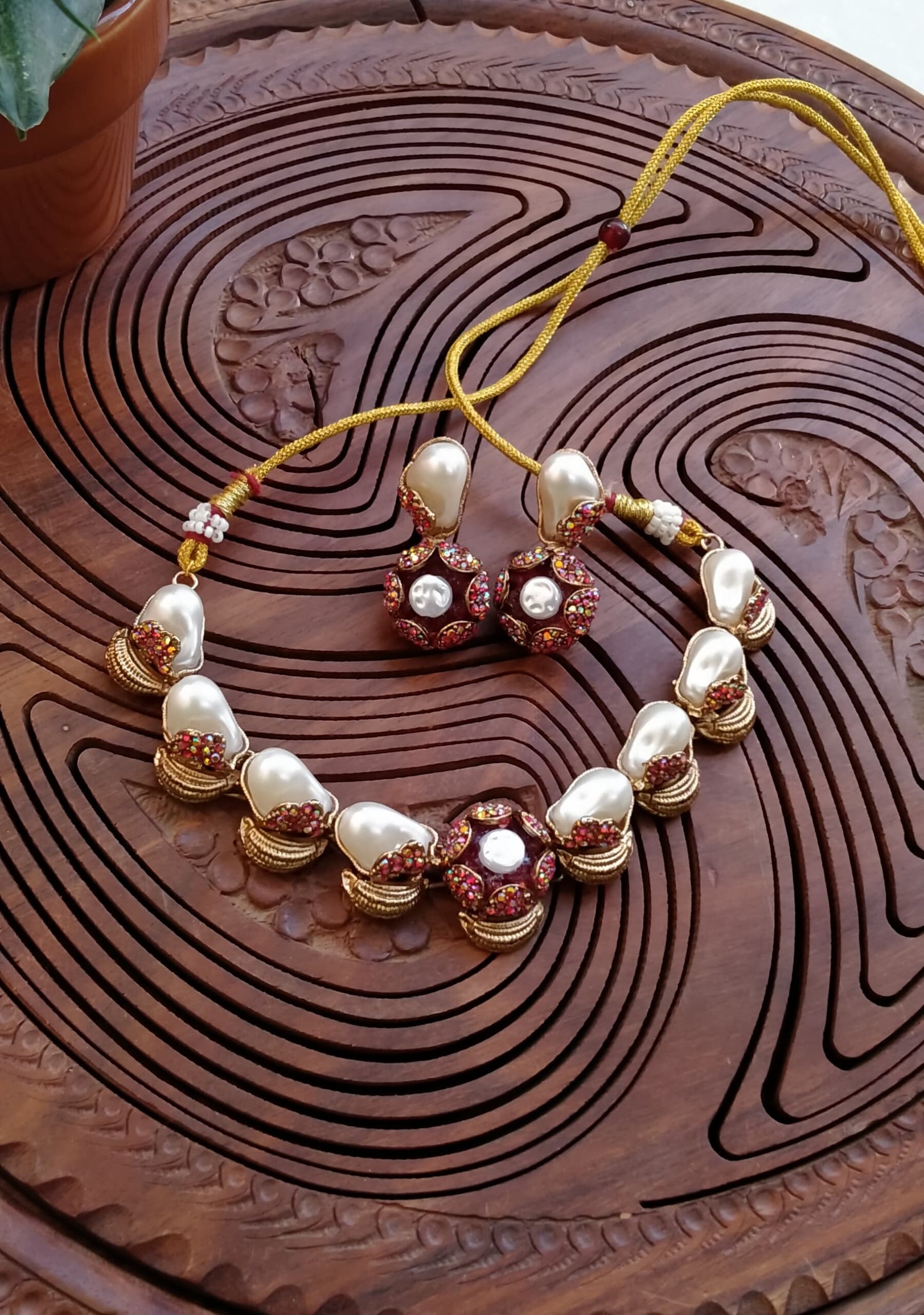 Handmade turkish work meena pearl