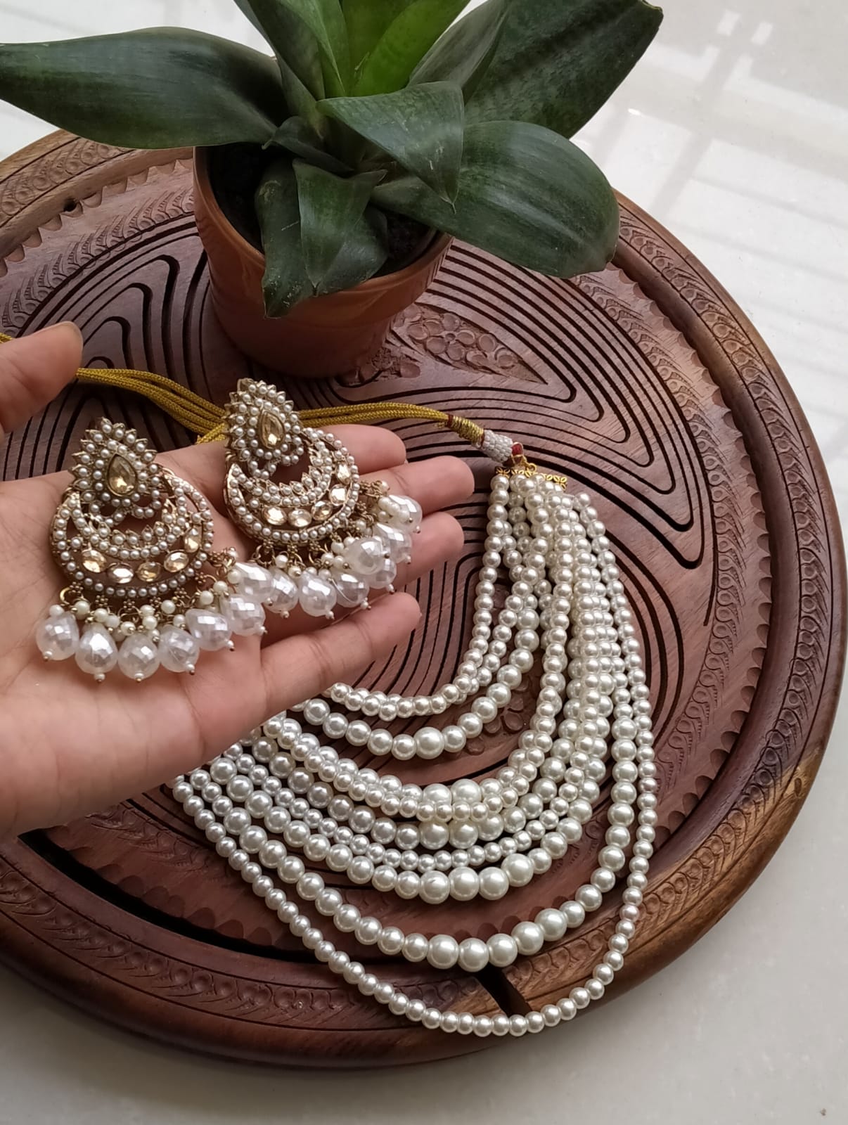 Pearls necklace set