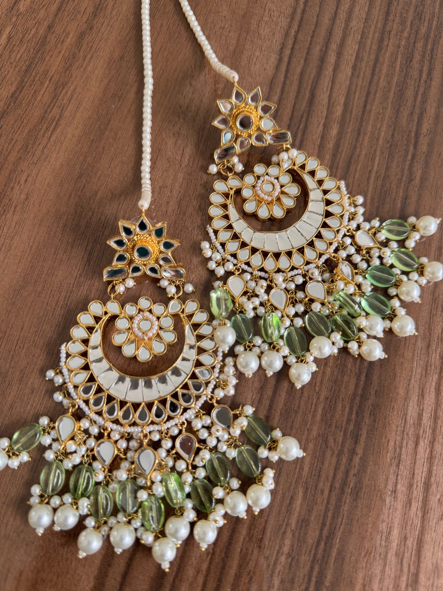 Noorani chaandbali