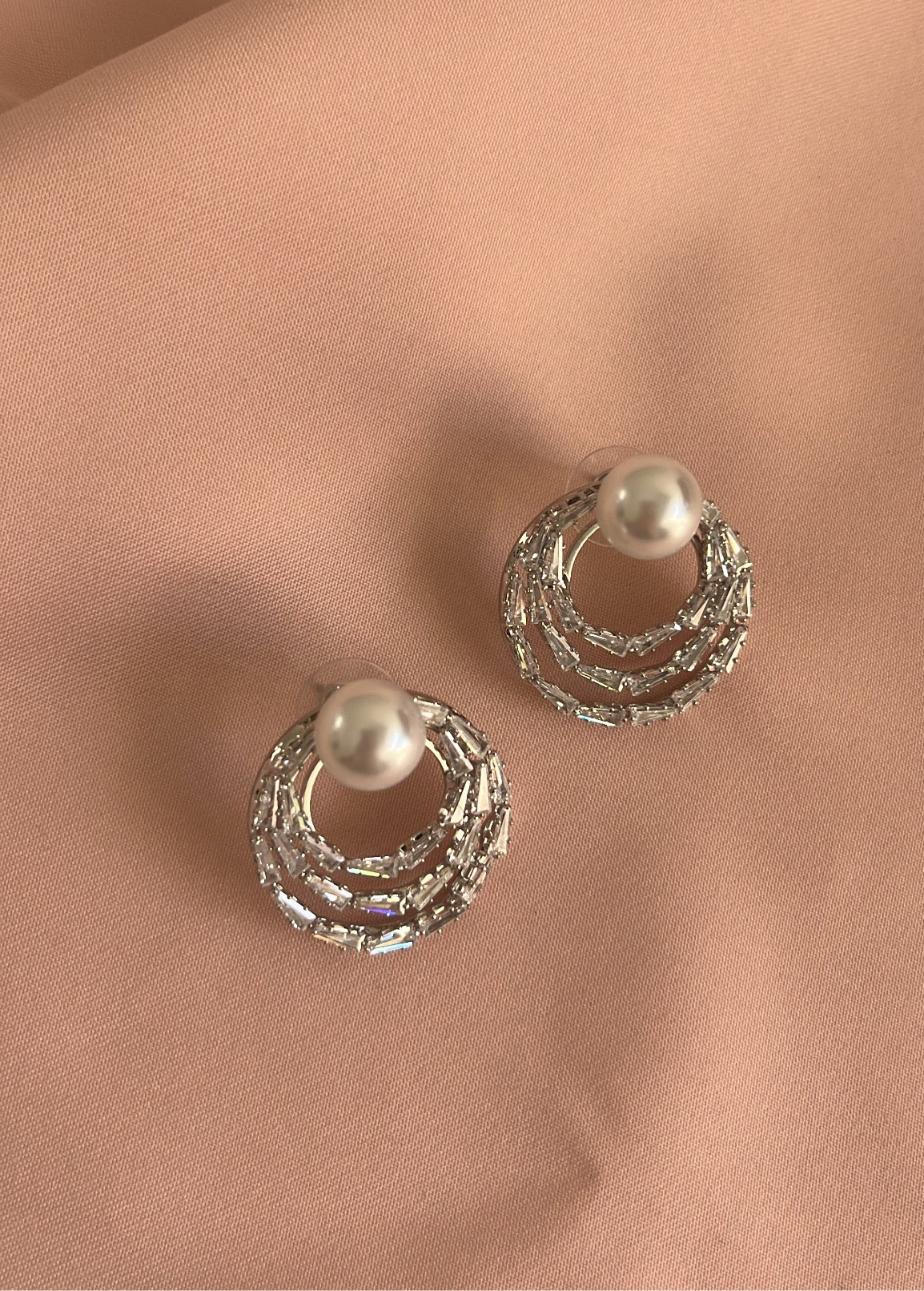 OASIS ZIRCON EARRING
