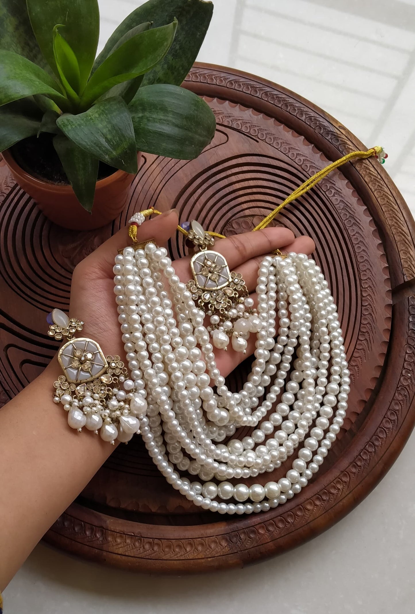 Pearl necklace set