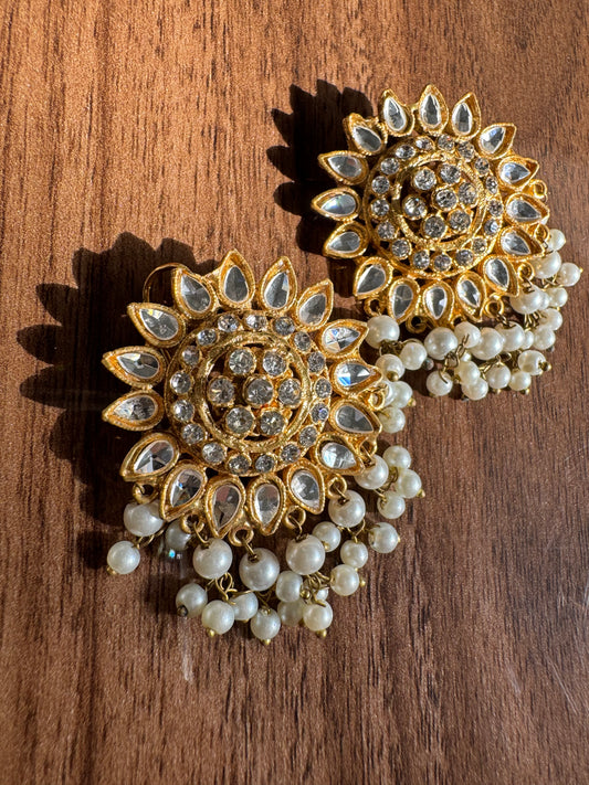 Sunburst kundan earrings