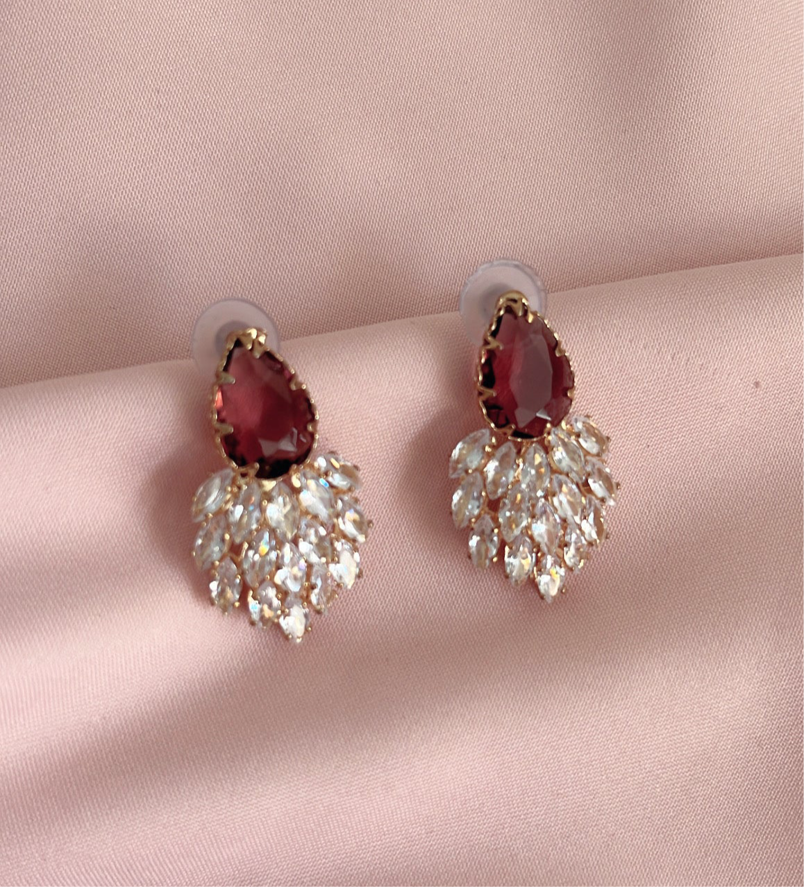 NORAH ZIRCON EARRING