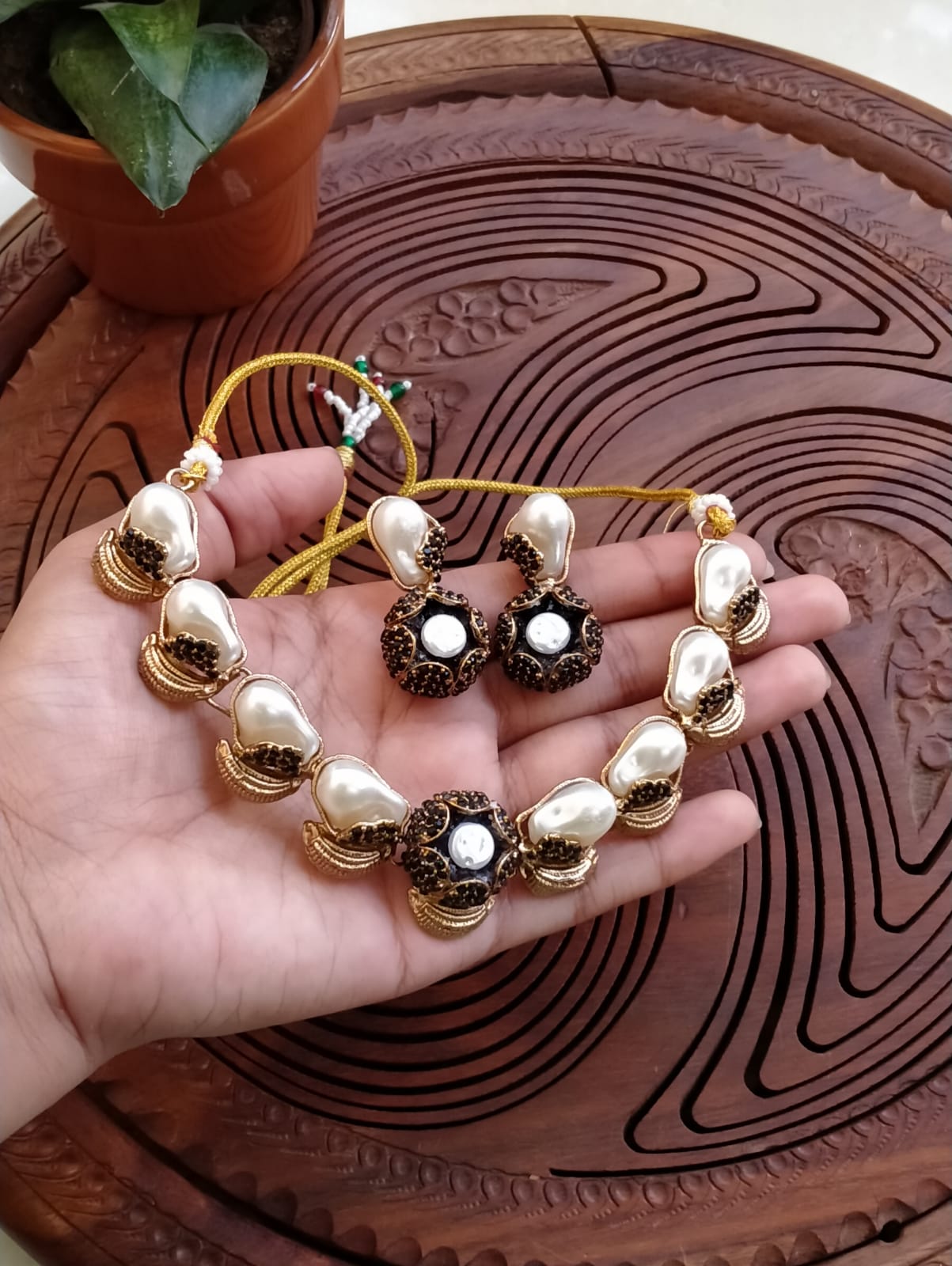 Handmade turkish work meena pearl